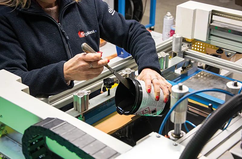 Il processo di stampa serigrafica
