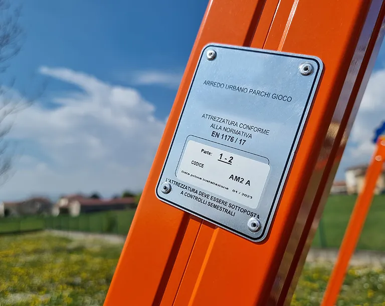 Stampa su targhe in alluminio